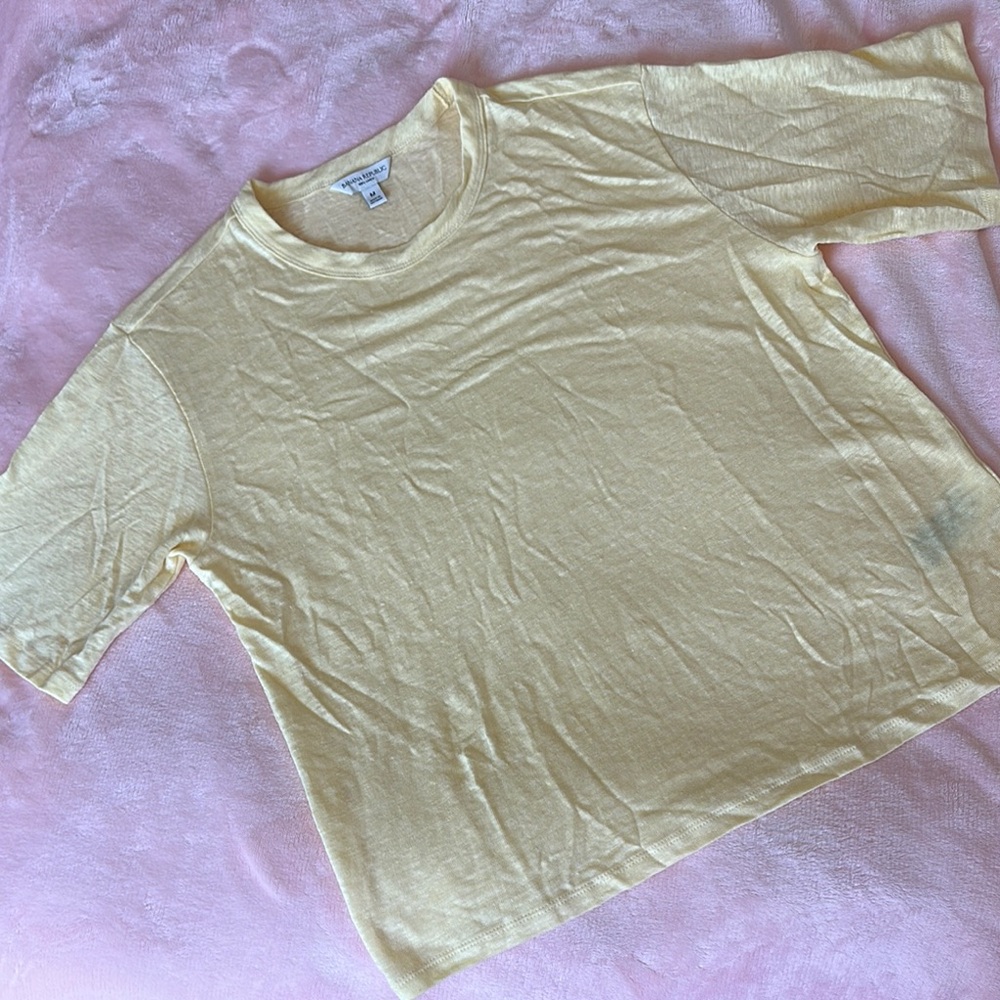 Banana Republic 100% Linen Yellow Short Sleeve Tee for Effortless Style